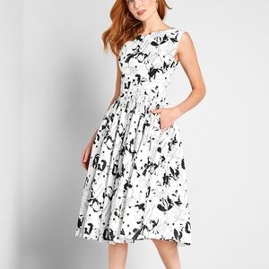 luck be a lady dress modcloth Modcloth Luck Be a Lady Dress in Black and Lace